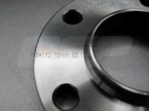 Maserati Grecale Wheel Spacers - CFP - 15mm - Black - set of 2 w/ extended bolts